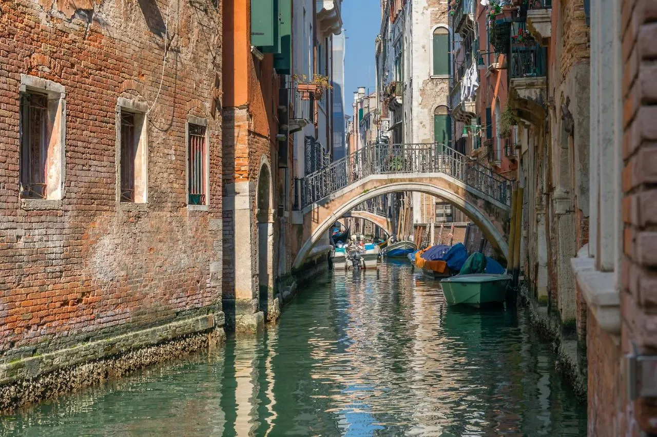 Ramo Del Teatro Canal View Apartment Venice 0*,  Italy